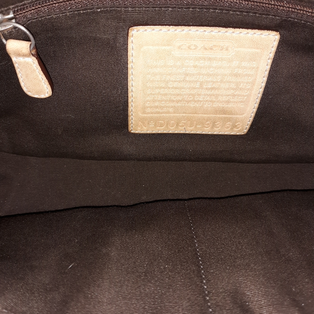 Coach purse - Picture 3 of 7